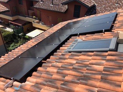 Fotovoltaico 3 kW con Batteria da 5 kWh Fotovoltaico 3 kW con Batteria da 5 kWh