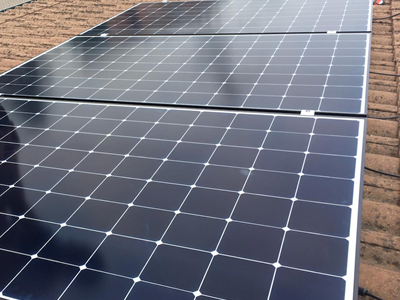 Fotovoltaico 3 kW con Batteria 5 kWh Fotovoltaico 3 kW con Batteria 5 kWh