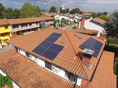 Energy sharing 4kW + 5 kWh